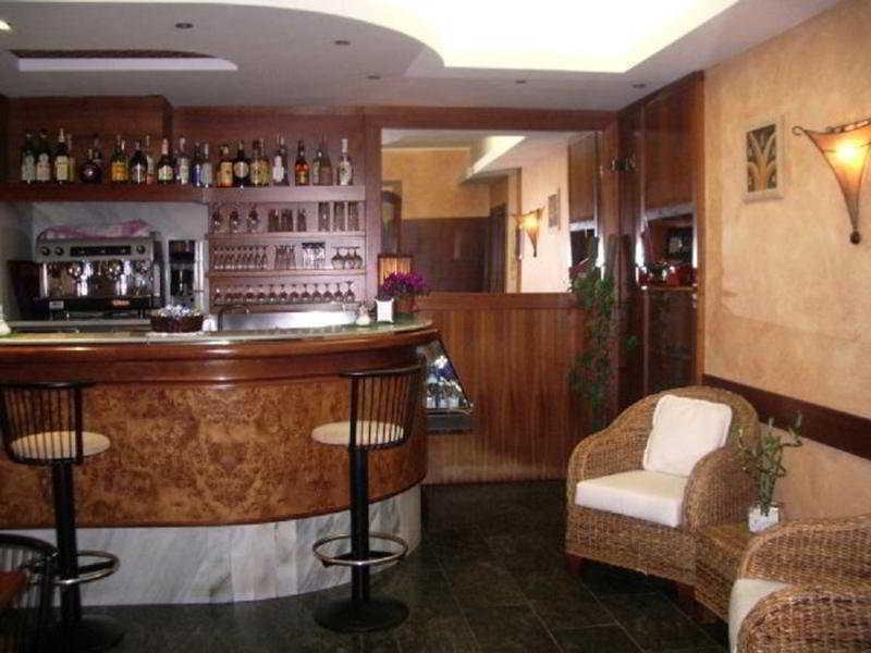Hotel Villa Molinari Колекио Екстериор снимка