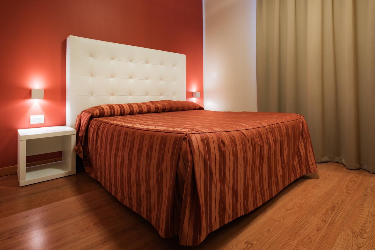 Hotel Villa Molinari Колекио Екстериор снимка