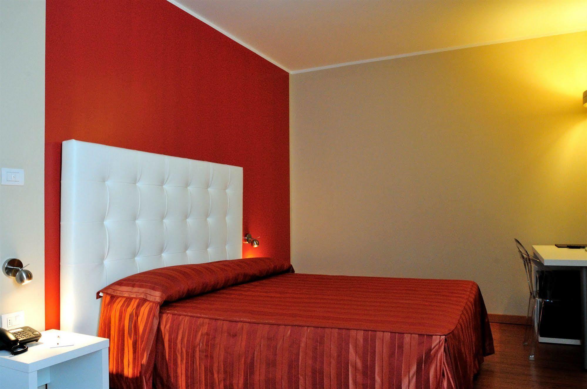 Hotel Villa Molinari Колекио Екстериор снимка
